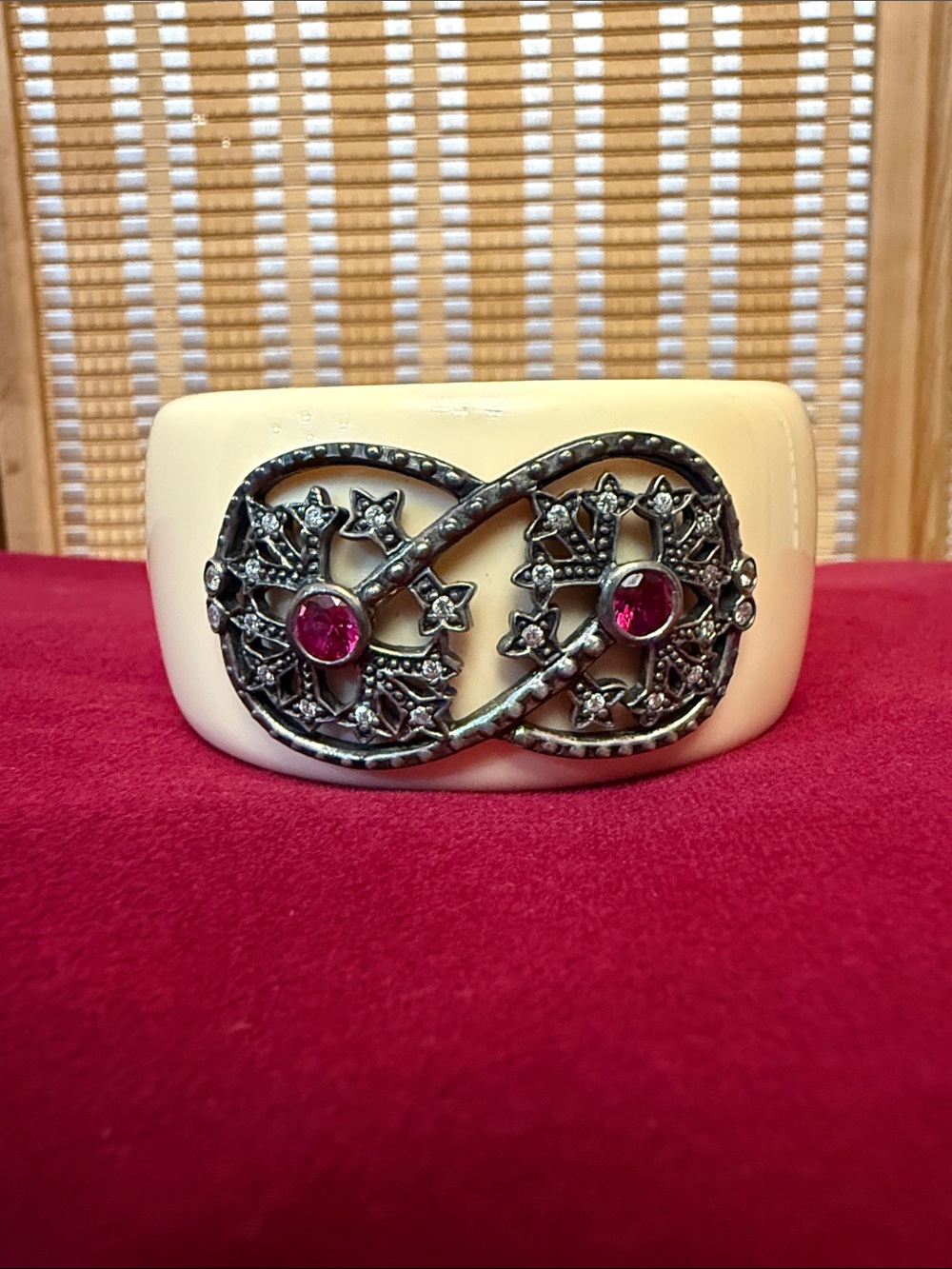 Signed Resin Bangle with Decorative 925 Filigree